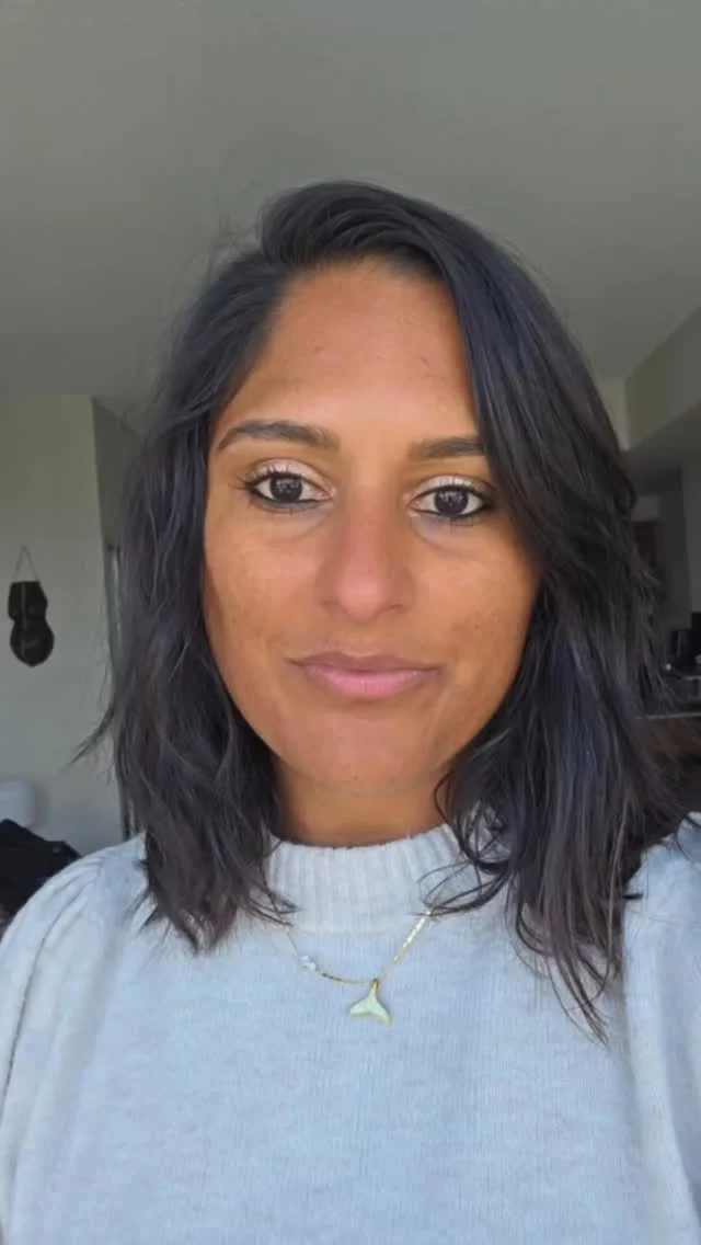 Symptoms tell part of the story.
Context tells the rest.Hormone health isn’t just about what’s showing up;
it’s about what the body is navigating when it does.#hormonehealth #fertilityjourney #fertility #perimenopause #menopausa